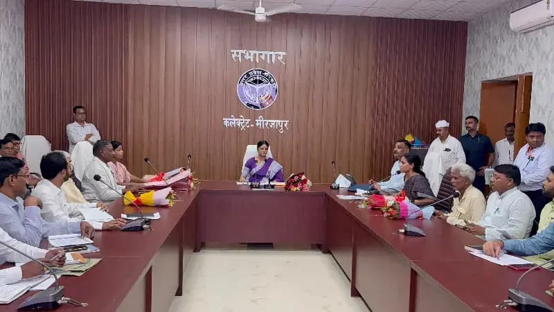 हर मजरे के घर तक पहुंचे नल का जल, टोल फ्री नंबरों का कराएं व्यापक प्रचार: अनुप्रिया पटेल