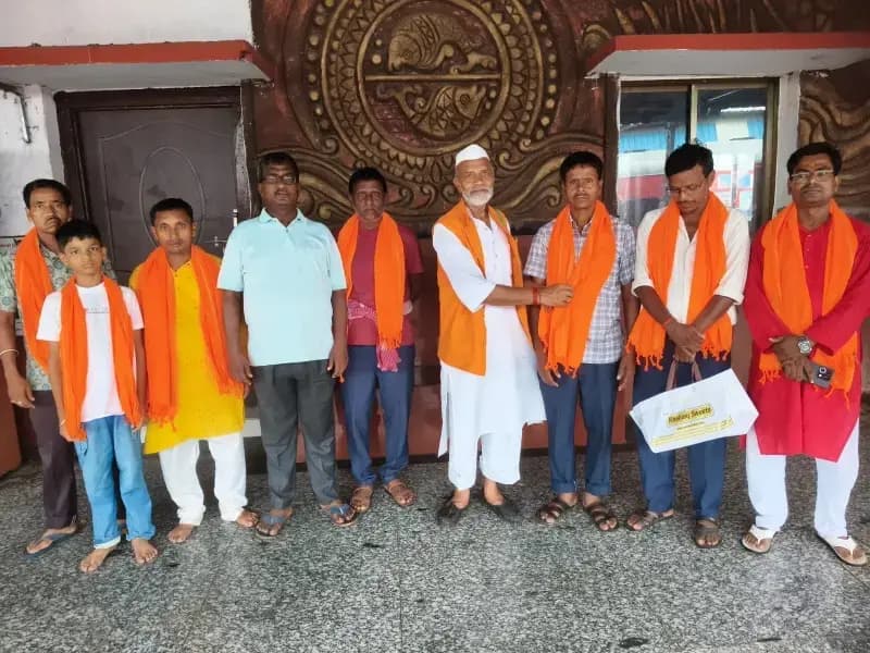 गया के समाचार पत्र वितरकों का किया शानदार स्वागत