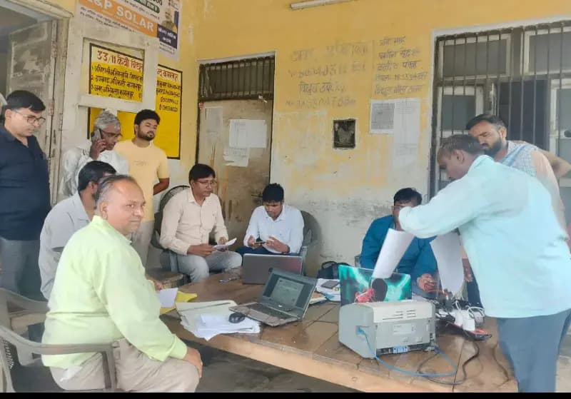 बिजली मेगा कैंप में 22 उपभोक्ताओं ने 3 लाख जमा किया,उमड़ी भीड़