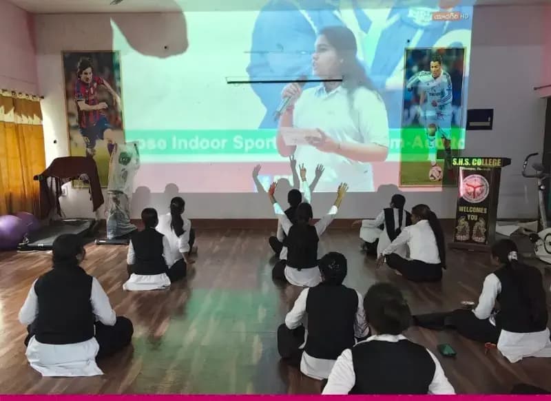 खेलो इंडिया संवाद में युवाओं को खेलों से जोड़ने पर दिया जोर