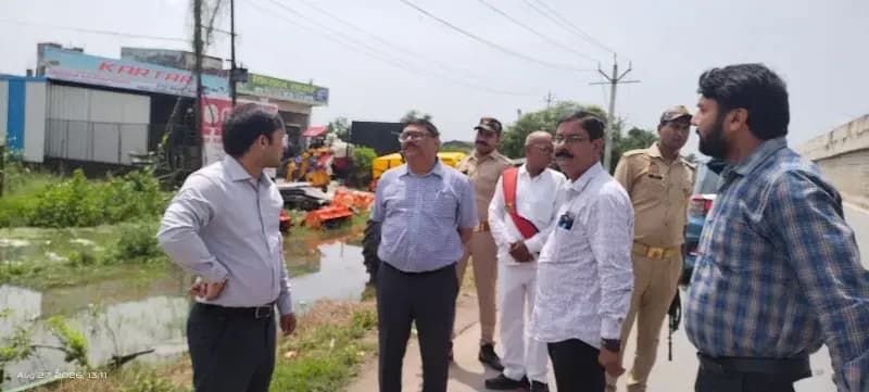 भारी बारिश से जलजमाव पर सख्त हुए डीएम, अधिकारियों को दी चेतावनी