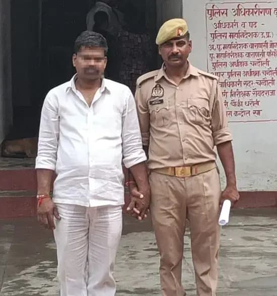 सैयदराजा पुलिस ने 50 हजार के इनामी वाहन स्वामी को दिल्ली से किया गिरफ्तार