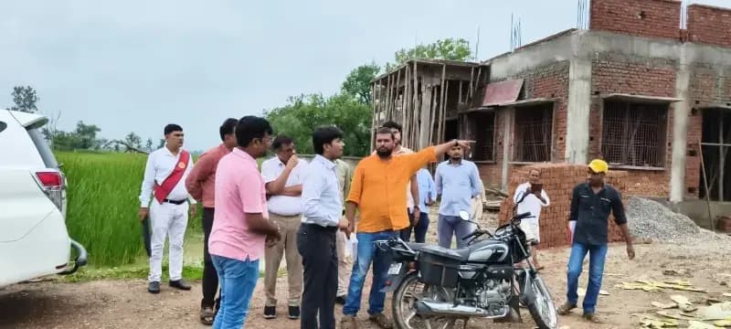पंचायत उत्सव भवन का कार्य समय से शत-प्रतिशत पूरा कराएं : सीडीओ