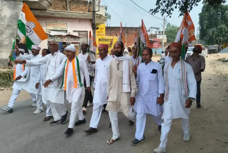 कांग्रेस कार्यकर्ताओं ने मुख्य निर्वाचन आयुक्त को पद से हटाने की मांग की