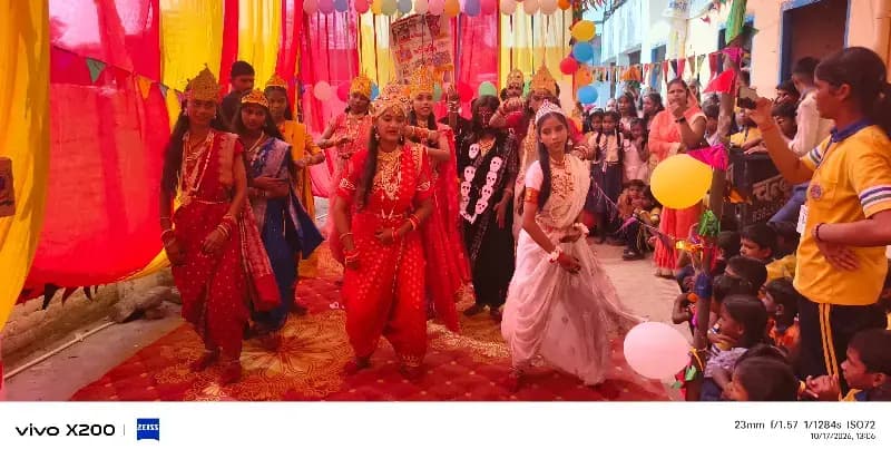एमबीएन पब्लिक स्कूल में डांडिया कार्यक्रम की धूम, छात्र-छात्राओं ने दी मनमोहक प्रस्तुति